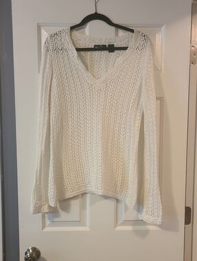 Relativity Women's White Open-Knit V-Neck Sweater
